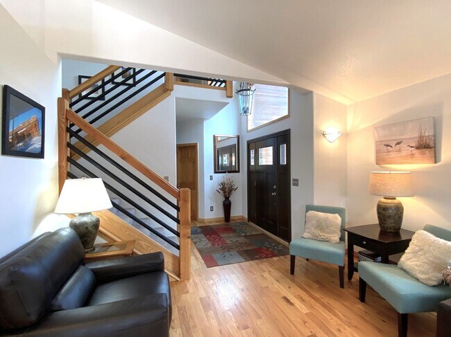 Photo - 28 Valley View Ln