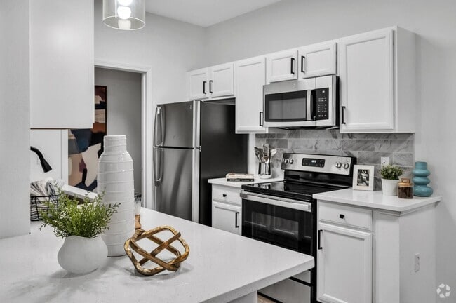 Building Photo - NorthCity6 Rental
