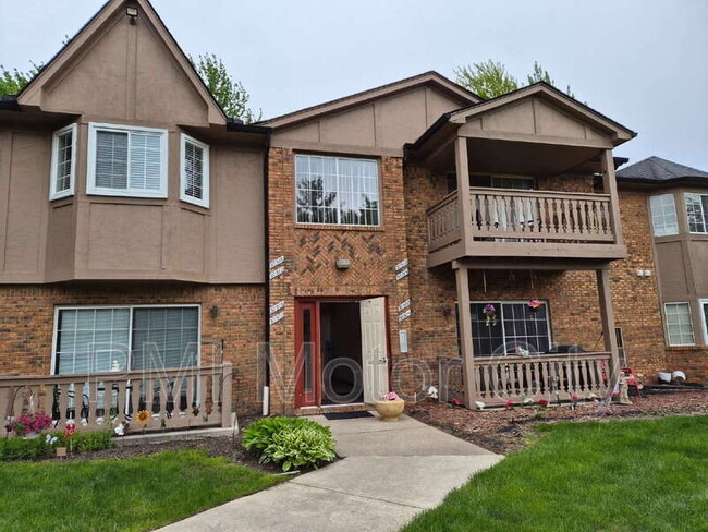 Building Photo - 30512 Oakridge Manor Dr