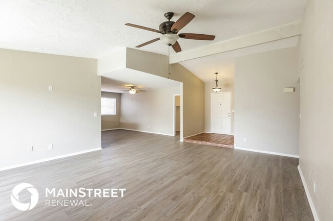 Photo - 4321 W Park Pl