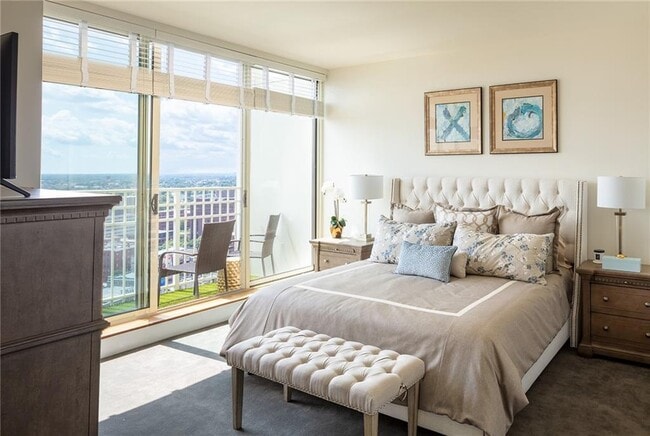 1 W Exchange St Unit 2503
