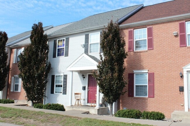 Building Photo - 1115 N Byrne Rd