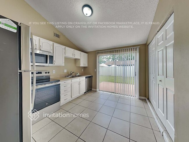10206 Vista Cove Ct