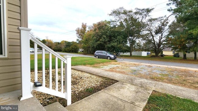 Building Photo - 216 E N St