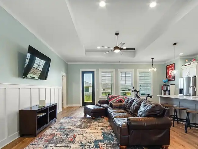 Photo - 3885 Heartwood St