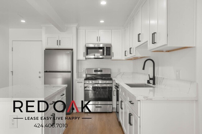 Photo - 17830 Sherman Way Unidad 237