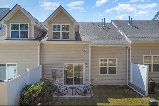 Photo - 206 Churment Ct