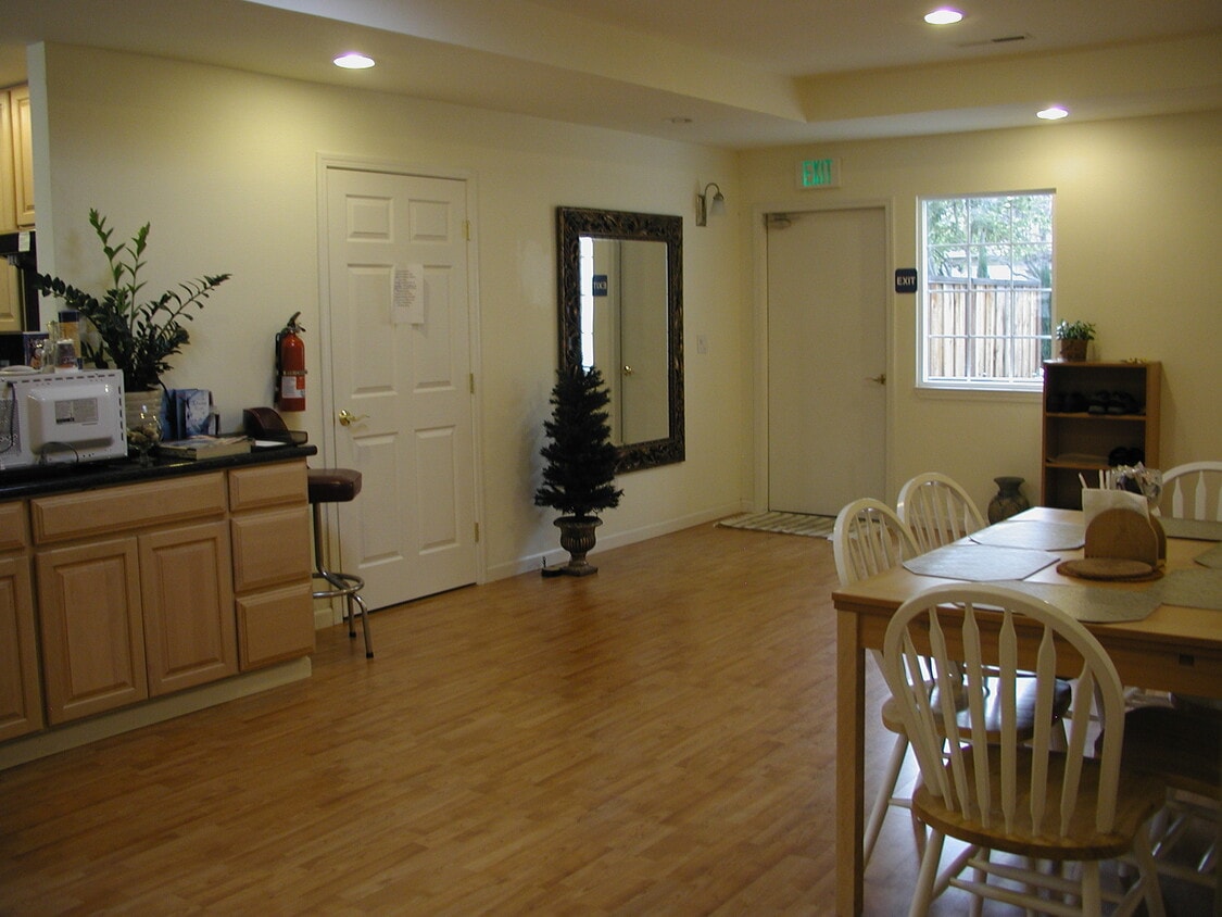 Photo - 2295 Homestead Rd (Los Altos, CA)