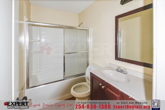 Photo - 3-Bedroom Home with a Big Backyard in Kill...