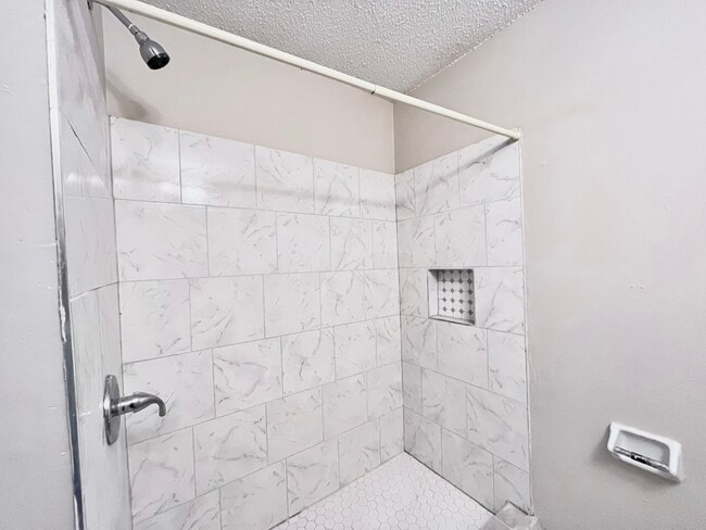 3021 Sycamore Ave Unit 8