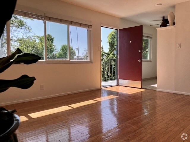 Building Photo - 1632 Prince St Unit E Rental
