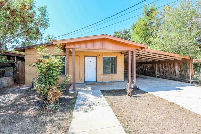 Building Photo - 2301 Ligarde St Rental