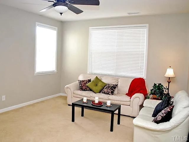 Photo - 138 Singer Way