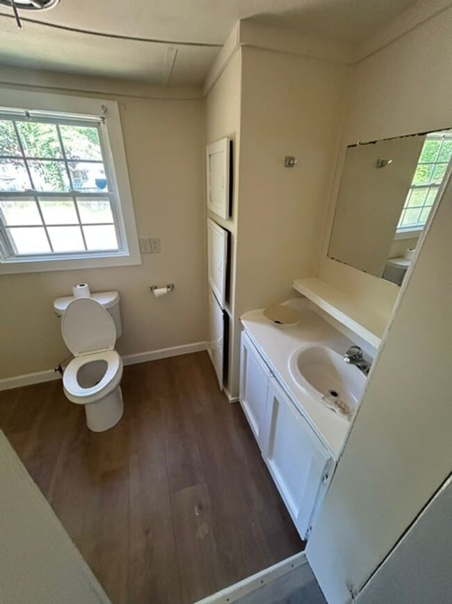 Photo - 82 Maple St