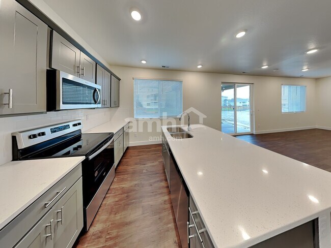 Photo - 3948 Patterdale Pl