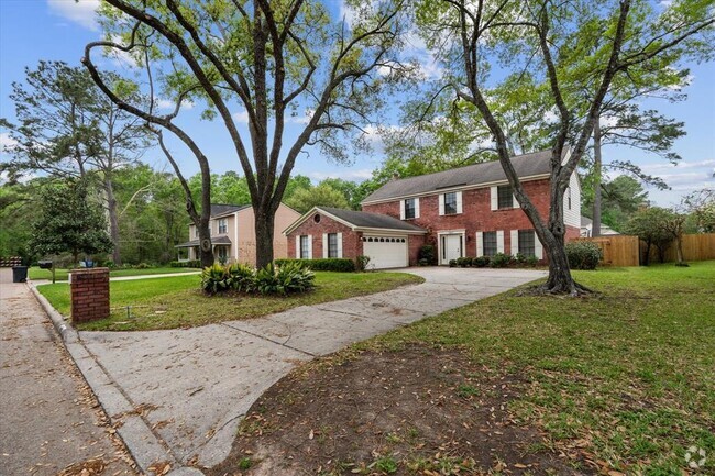 Building Photo - 3807 Forest Village Dr Rental