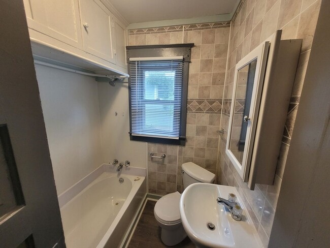 Photo - Two Bedroom near the Iowa State Fairgrounds!