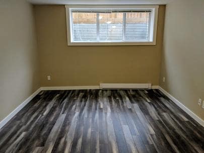 Photo - 1606-1688 88 Ave