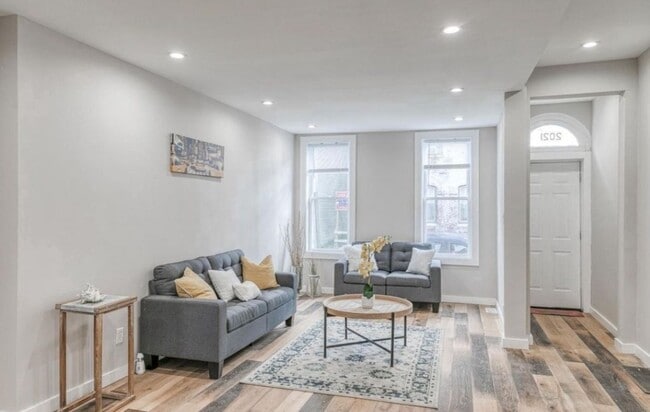 Photo - Luxurious 4-Bed/2-Bath Townhome in Cecil B. Moore! Available NOW!