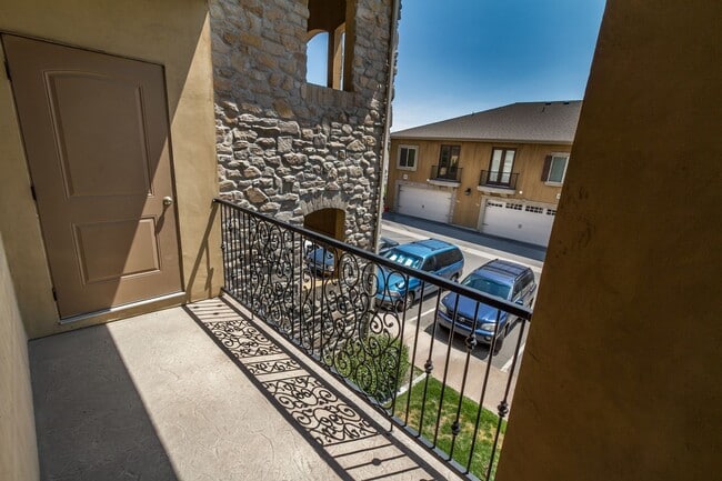 Italian Villages | 3- Bedroom Naples - Italian Villages | 3- Bedroom Naples House