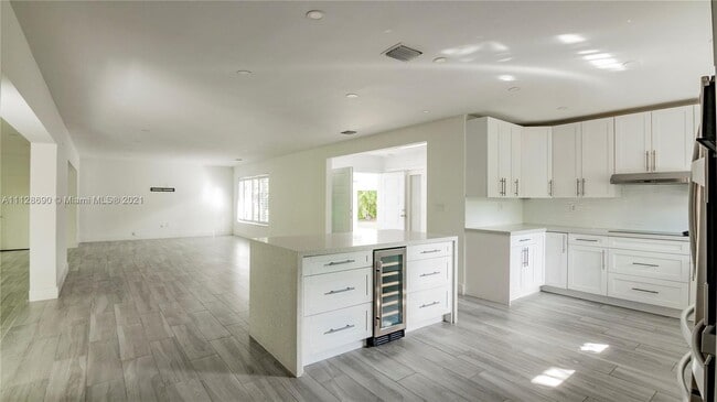 Photo - 10 Prospect Dr