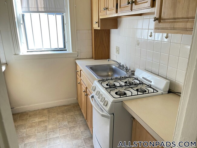 Photo - 1148 Commonwealth Ave Apartment Unit 18