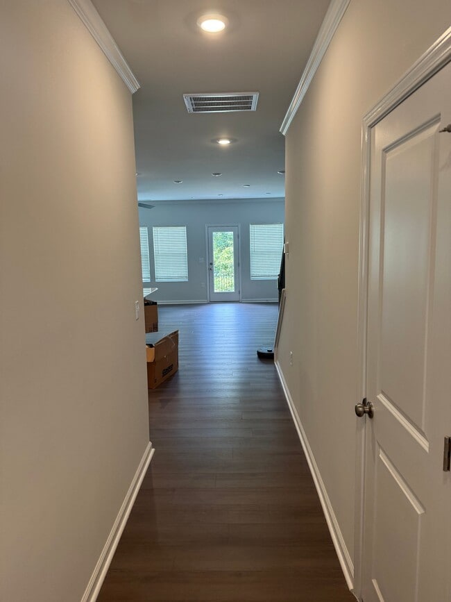 Photo - 275 Peebles Dr