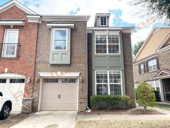 Building Photo - Beautiful 2 Story 3 Bedroom 2.5 Bath Townh... Rental