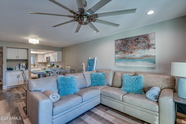Photo - 4150 E Cactus Rd Unit 108