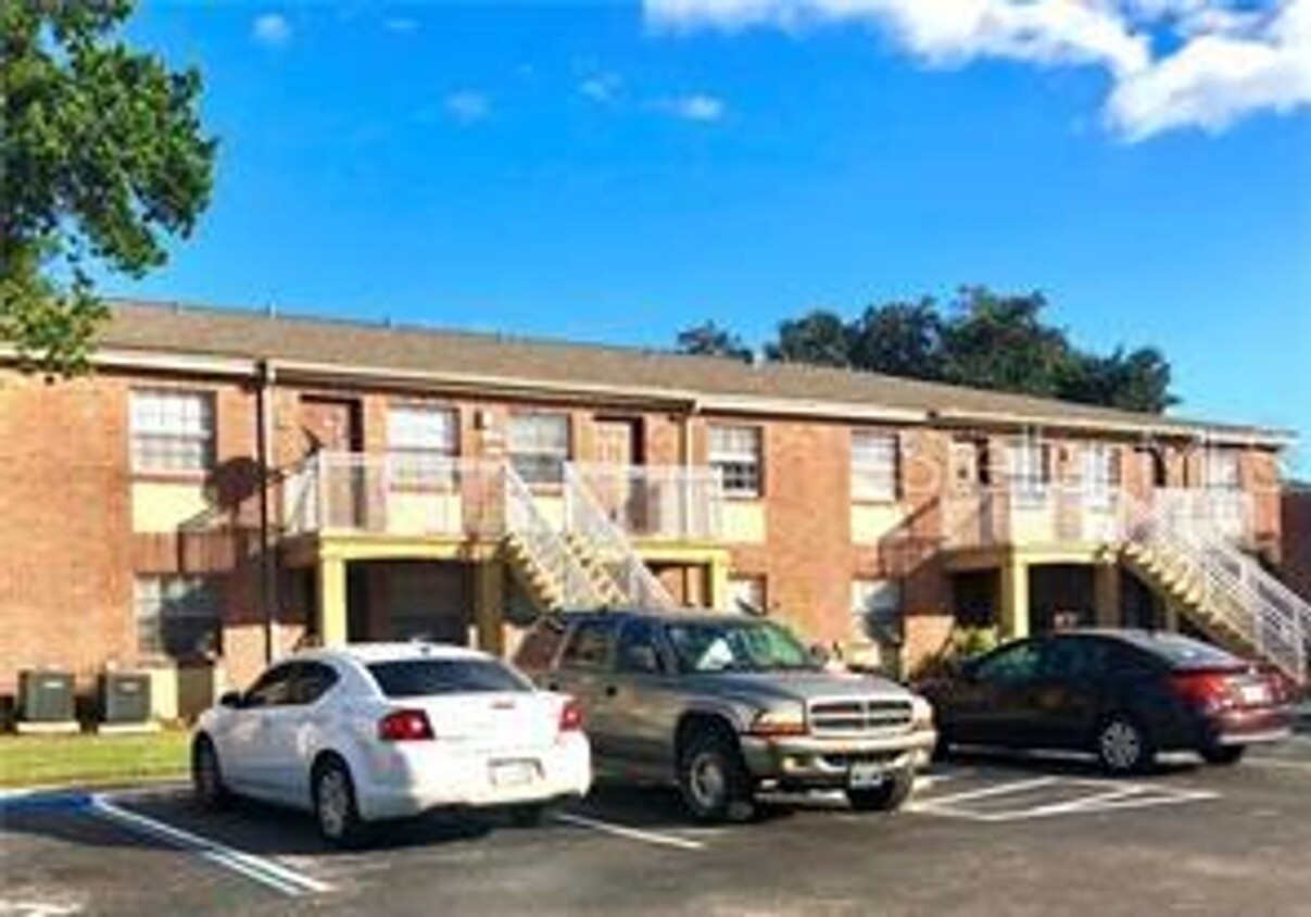 Discover comfortable living in this 1-bedr... - Discover comfortable living in this 1-bedr...