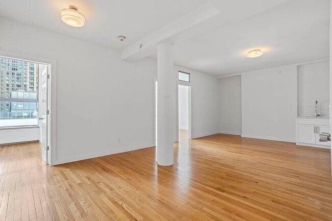 Photo - 102 Fulton St Unidad 13E