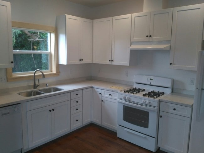 Photo - 1182 Spear Ave House