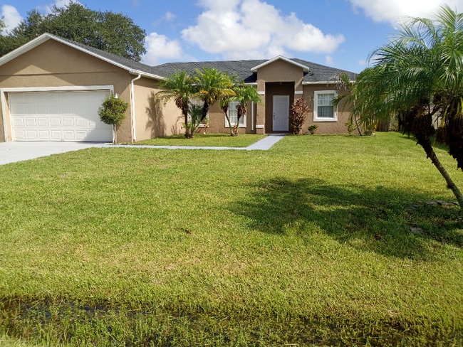 Building Photo - 603 Fisher Ct