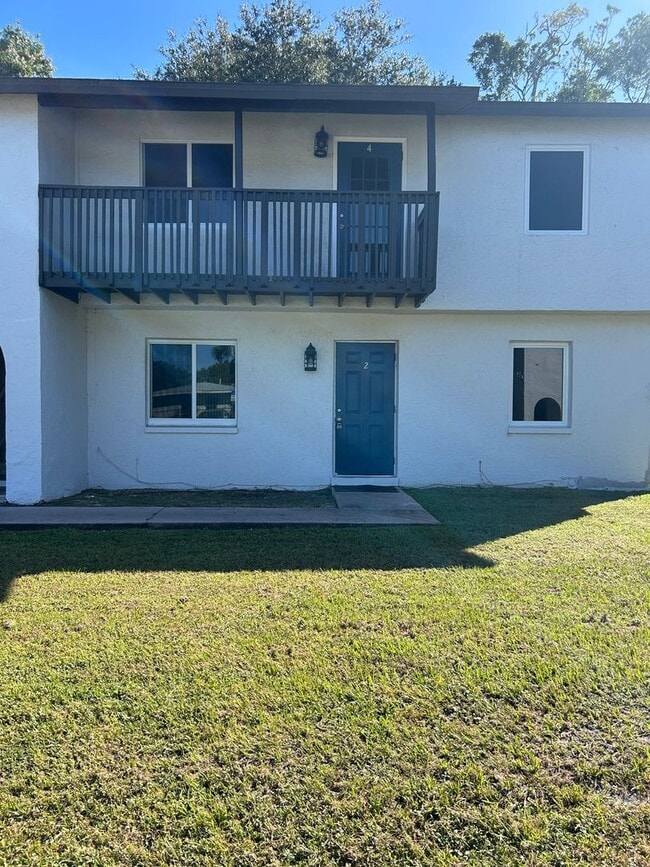 2 bed 1 Bath Condo - 2 bed 1 Bath Condo Unidad 3758 Lora Street,  4