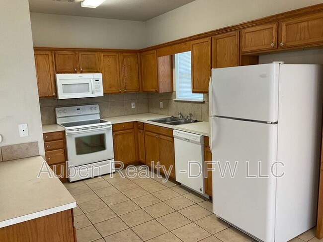 Photo - 800 Quarter Horse Trail