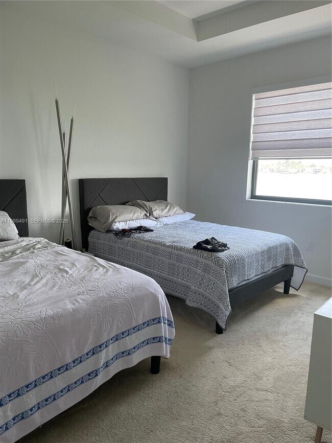 Photo - 20548 NE 5th Pl