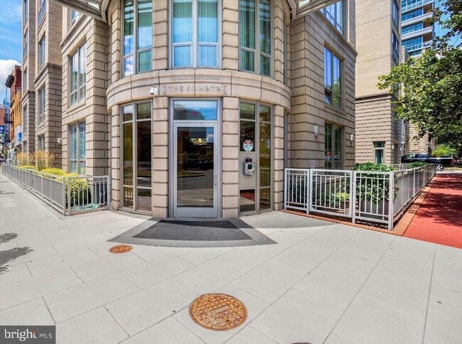 Building Photo - 301 Massachusetts Ave NW Unit 301 Rental