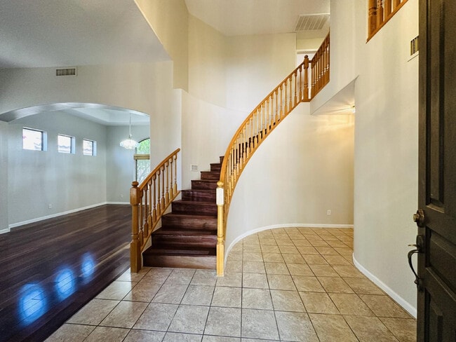 Photo - 672 W Raven Dr