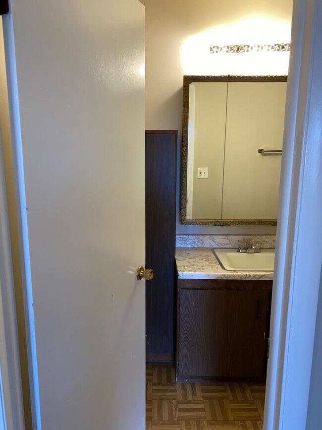 Photo - 2027 N Butrick-Eveland Properties LLC Unit 2027 Butrick #14