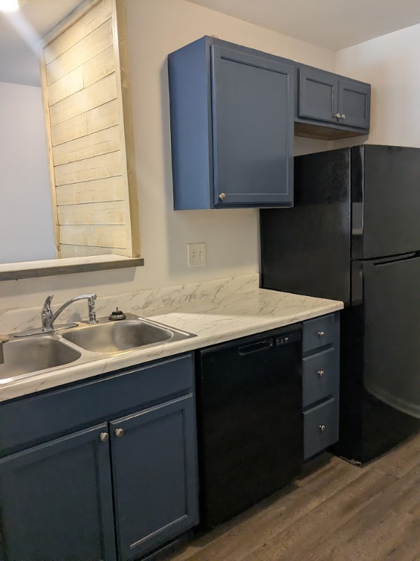 Photo - 2111 Peppertree St