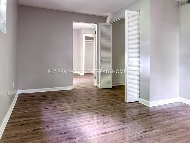 Photo - 1420 Rayfield Dr