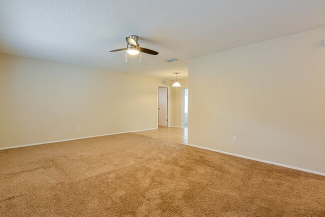 Photo - 608 Pheasant Ave