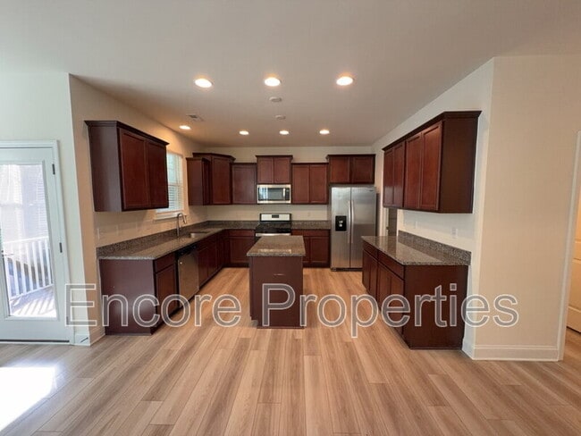 Photo - 241 Mill Bend Dr