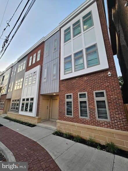 Photo - 200 Hamilton Ave