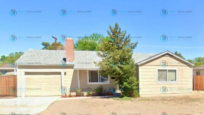 Charming 3-Bedroom Home in Sparks – Cozy C... - Charming 3-Bedroom Home in Sparks – Cozy C...