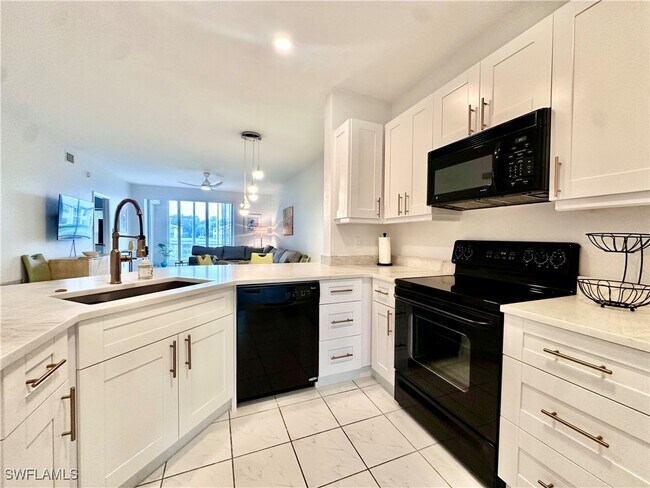 Photo - 864 Tanbark Dr Unit 102