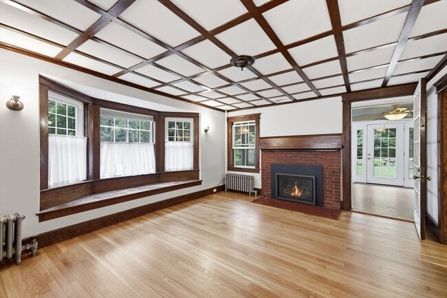 Photo - 24 Hildreth St