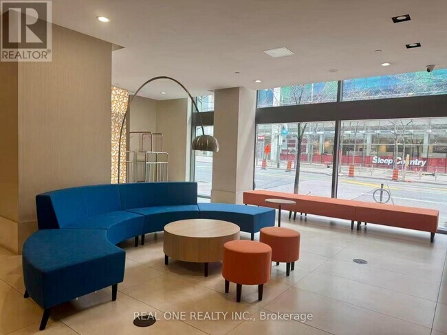 Photo - 832 Bay St. Unité 602