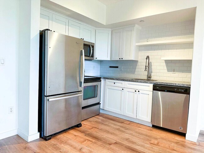 Photo - 2630 SW 28th St Unit 58