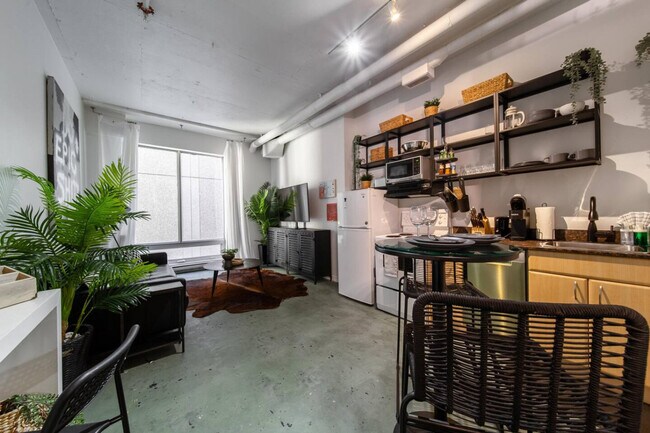 Photo - 10024 Jasper Ave Unit SI ID1308608P